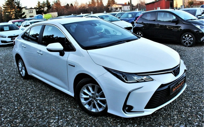Toyota Corolla cena 83900 przebieg: 68000, rok produkcji 2019 z Ostrowiec Świętokrzyski małe 497